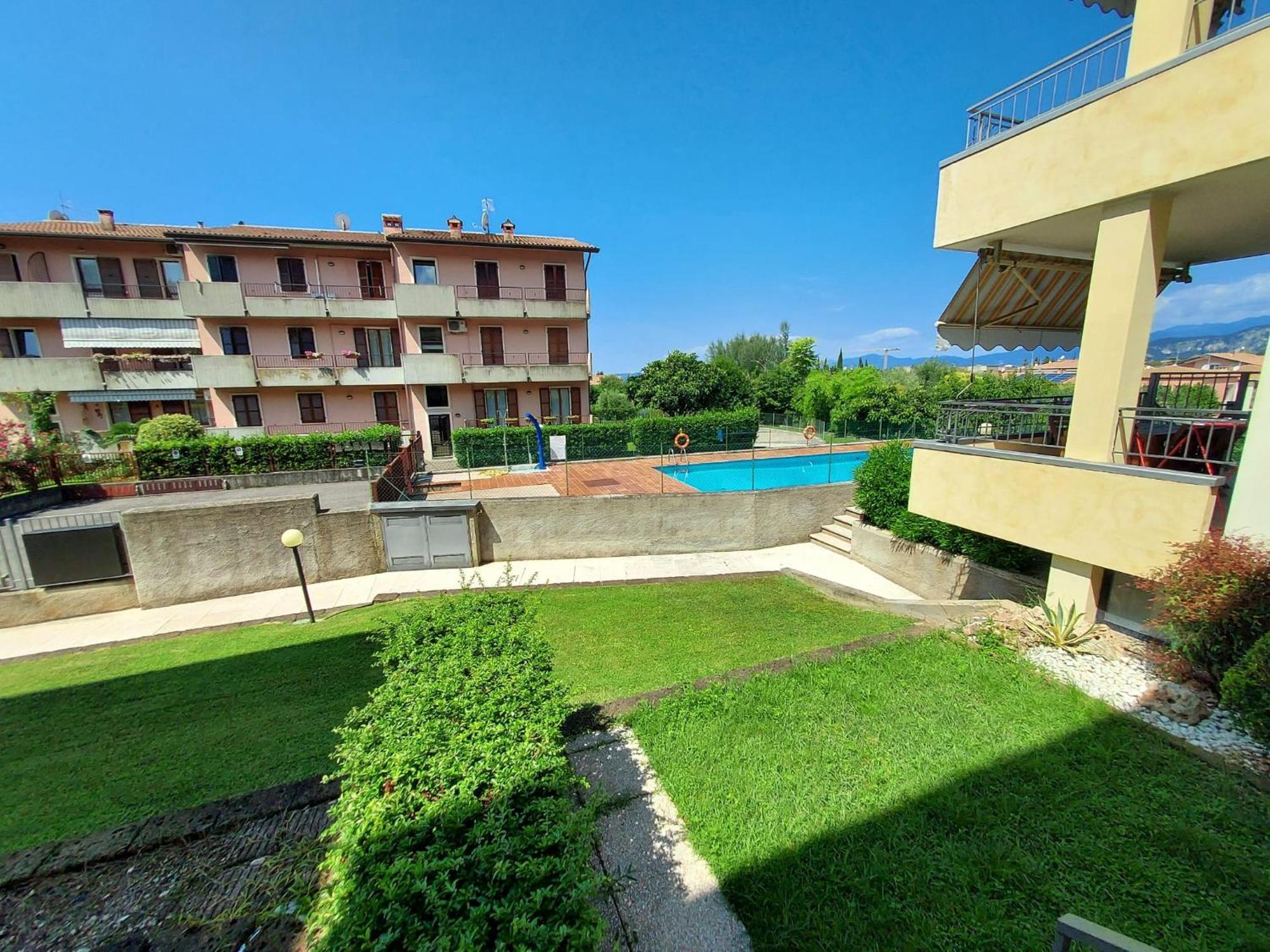 Apartmentsgarda - Residenza Elisabetta 10 Bardolino Extérieur photo